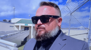 Picture of P: (321) 985-0025